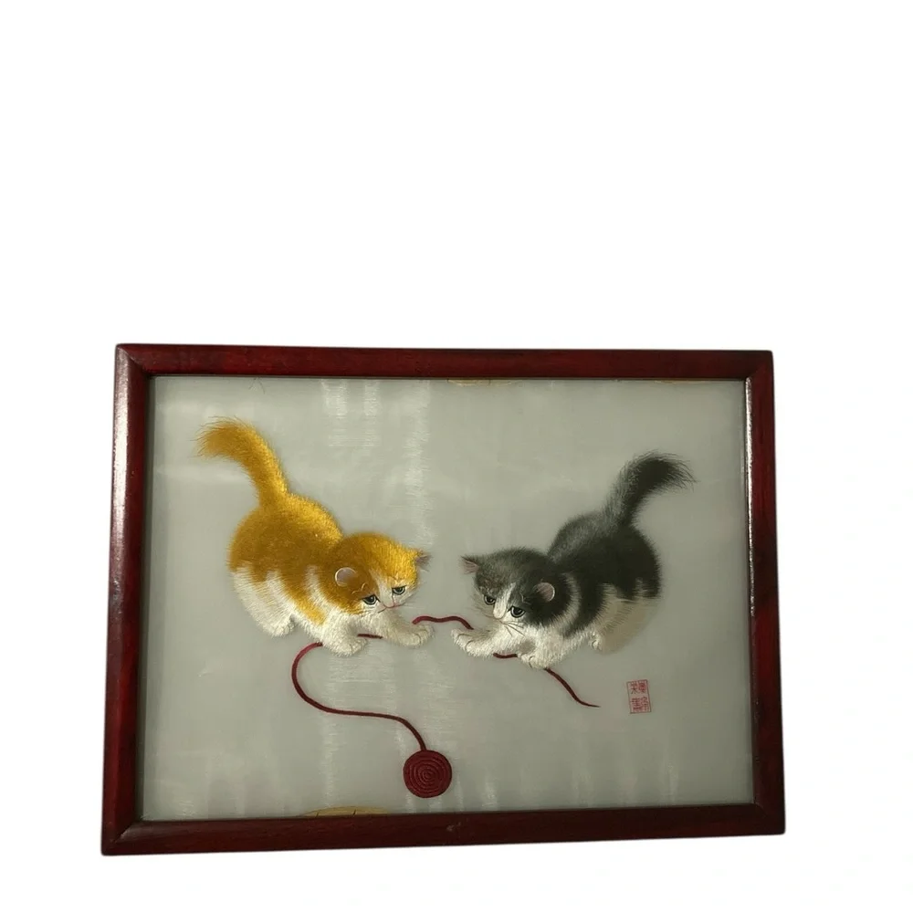 Double Sided Cat Silk Embroidery Art